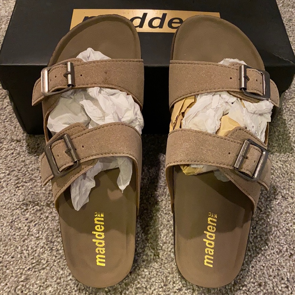 NIB Madden sandals, size 8